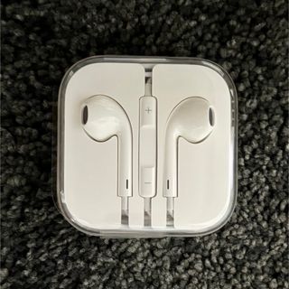 【新品･未開封】Apple 純正 有線イヤホン (ヘッドフォン/イヤフォン)