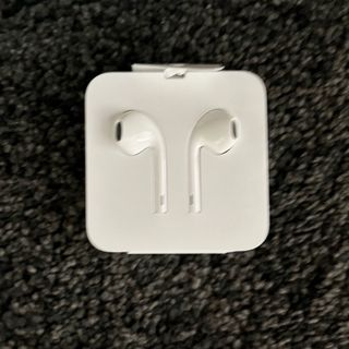 【新品･未使用】 Apple 純正 有線イヤホン ライトニング(ヘッドフォン/イヤフォン)