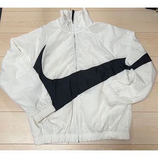 ナイキ(NIKE)の本日限定値下げ中‼️NIKE ナイロン　BIG SWOOSH(ナイロンジャケット)