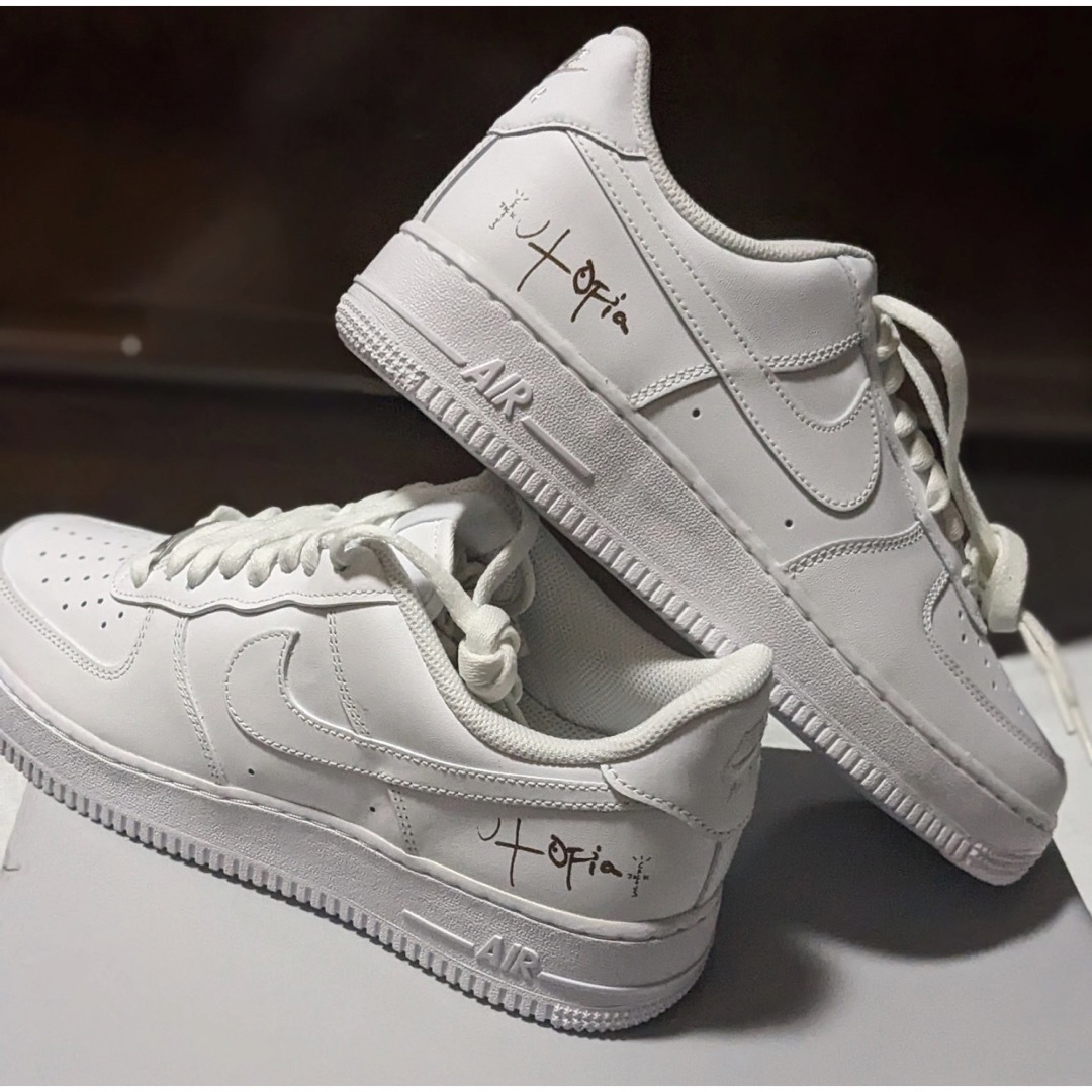 WMNS US8.5 TRAVIS SCOTT NIKE AIR FORCE 1