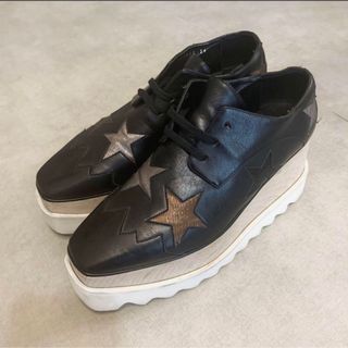 ステラマッカートニー(Stella McCartney)のステラマッカートニー エリスシューズ 黒 レザー 星 スター(ローファー/革靴)