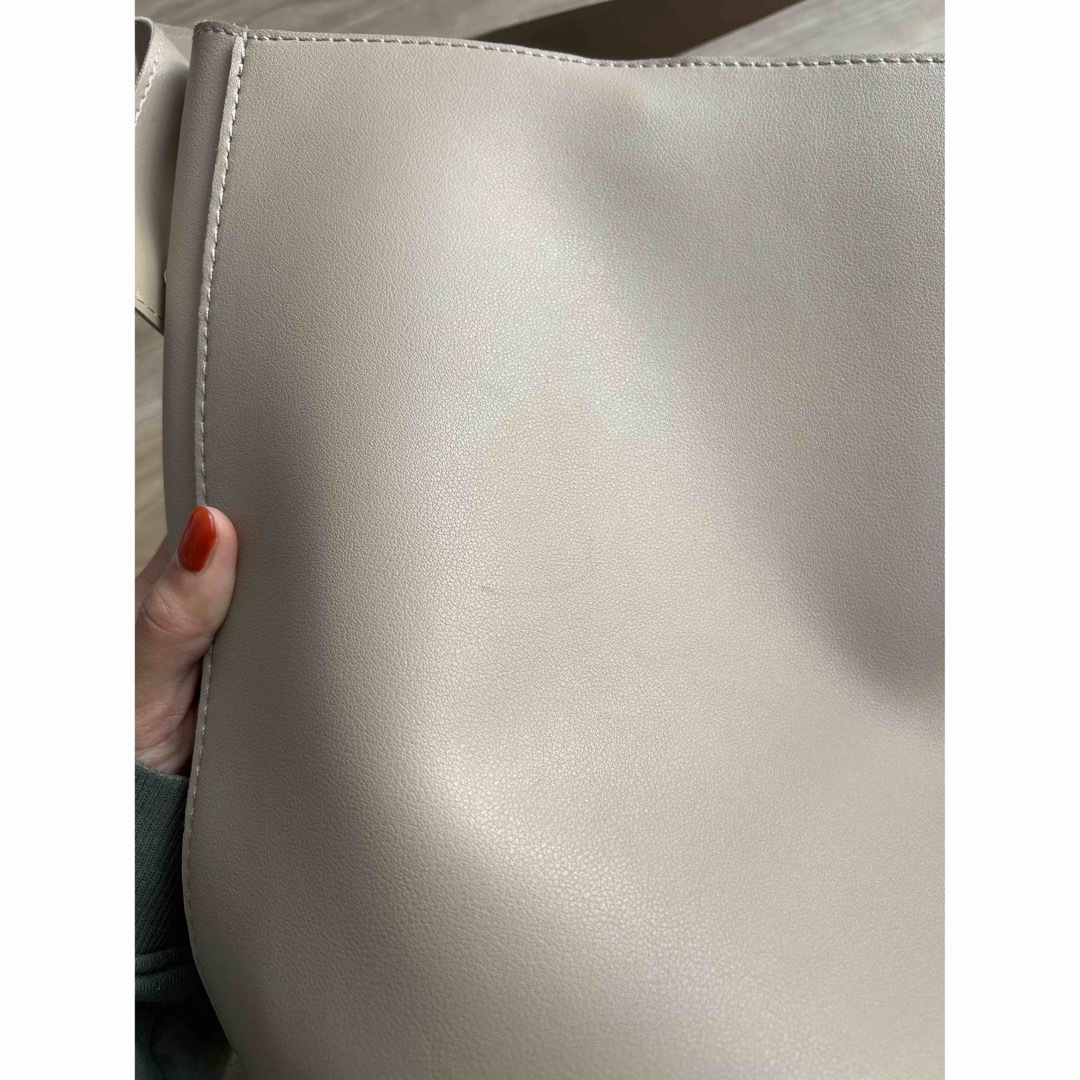 ZARA(ザラ)の訳ありショルダーバック👜 レディースのバッグ(ショルダーバッグ)の商品写真