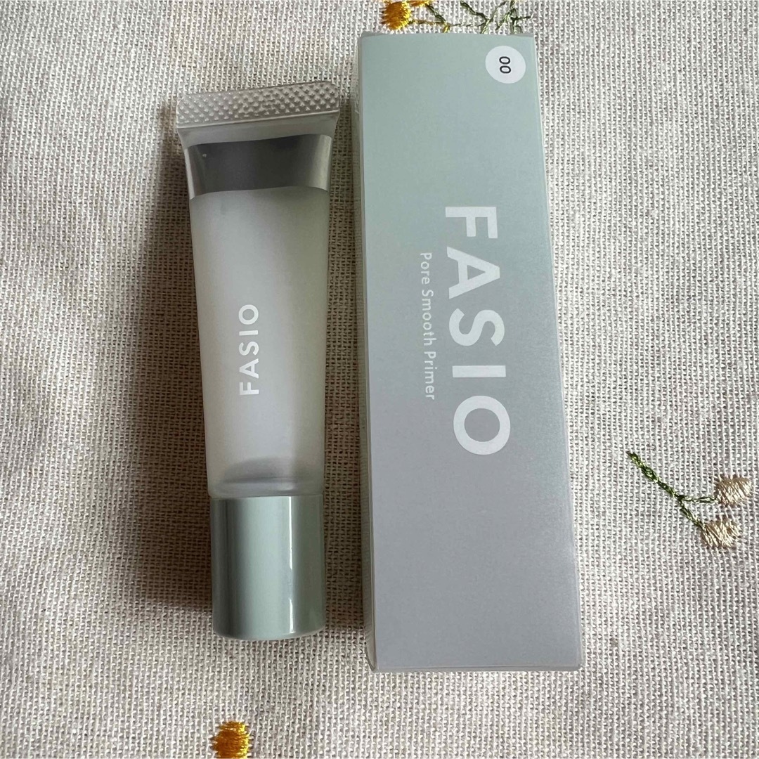 Fasio(ファシオ)のFASIO ファシオ ポアスムースプライマー 00クリアホワイト コスメ/美容のベースメイク/化粧品(化粧下地)の商品写真