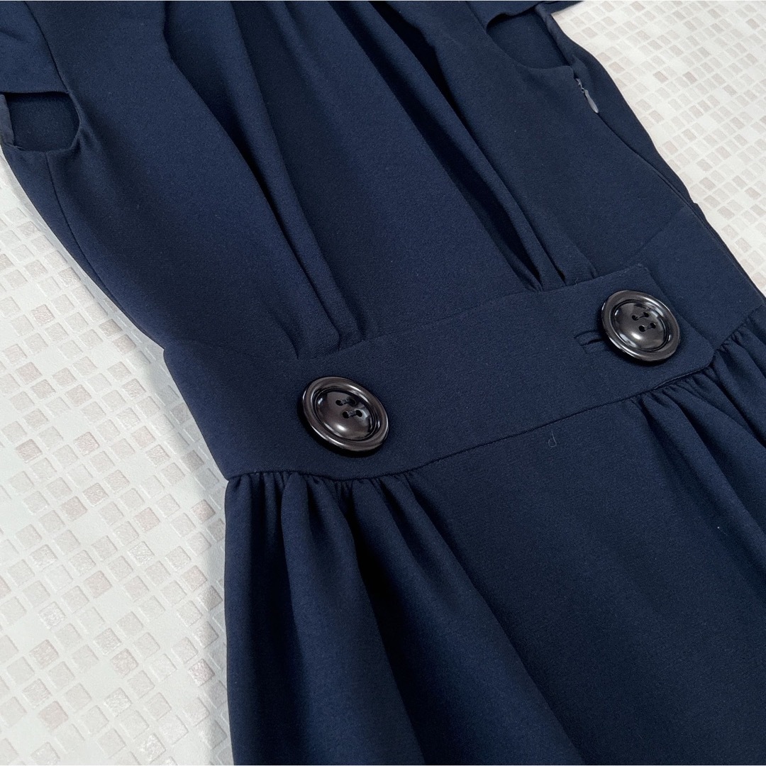 MIU MIU - 【新品タグ付】MIU MIU ミュウミュウ 大きめボタン MIU MIU - 【新品タグ付】MIU MIU ミュウミュウ 大きめボタン