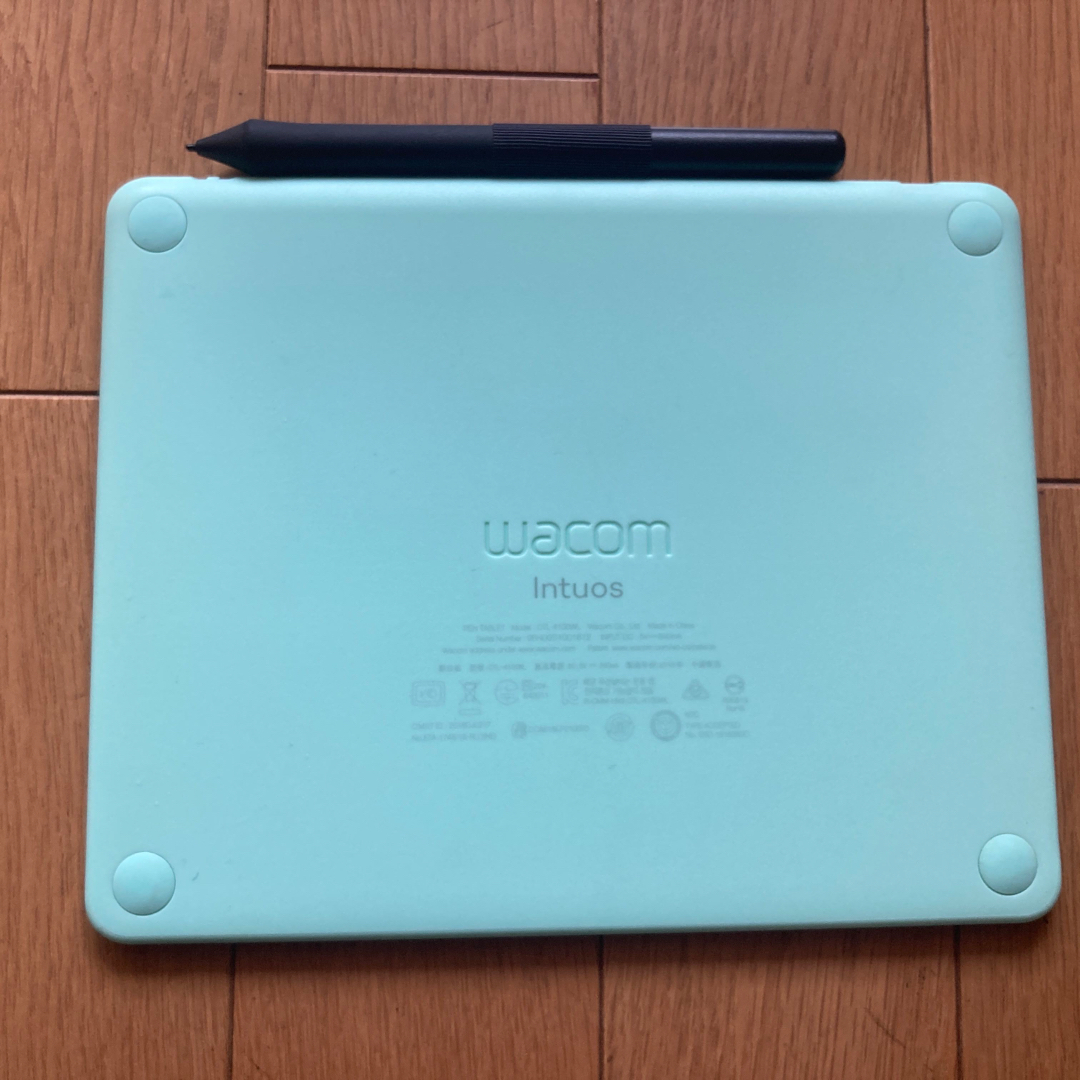 Wacom(ワコム)のwacom Intuos  スマホ/家電/カメラのPC/タブレット(PC周辺機器)の商品写真