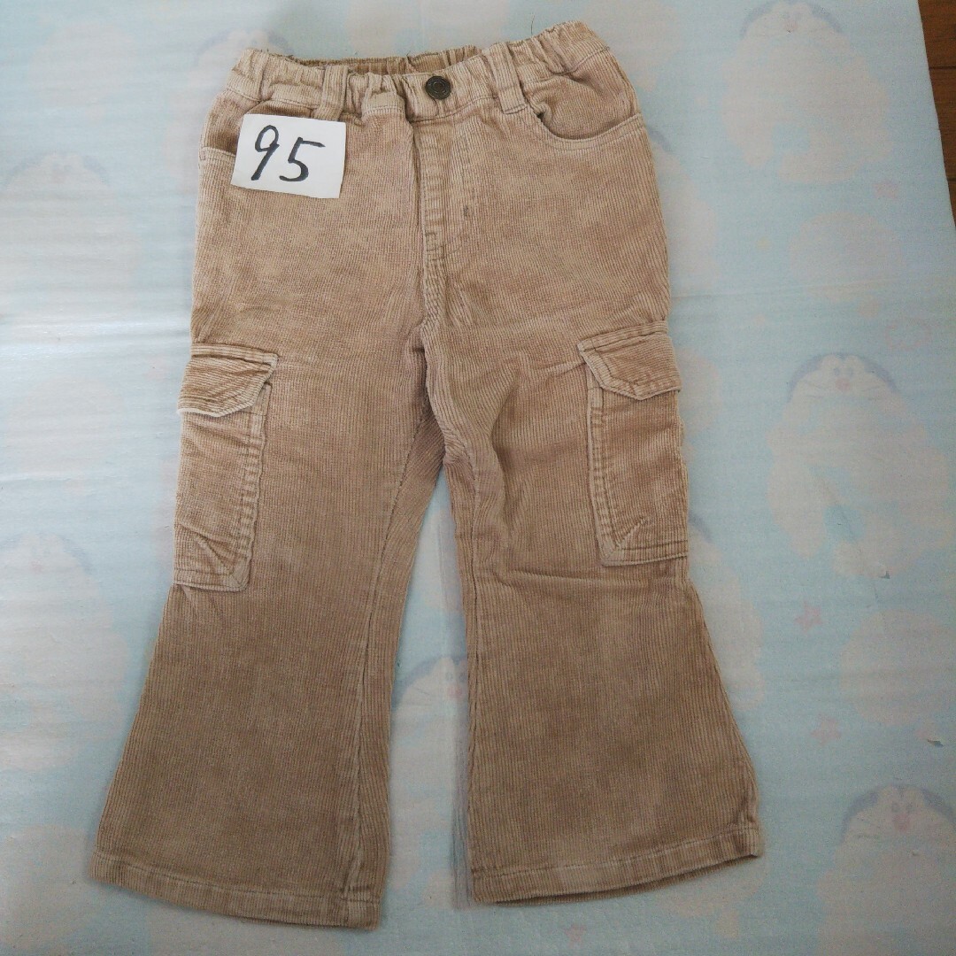 F.O.KIDS(エフオーキッズ)のエフオーキッズ 95cmコーデュロイパンツ キッズ/ベビー/マタニティのキッズ服男の子用(90cm~)(パンツ/スパッツ)の商品写真