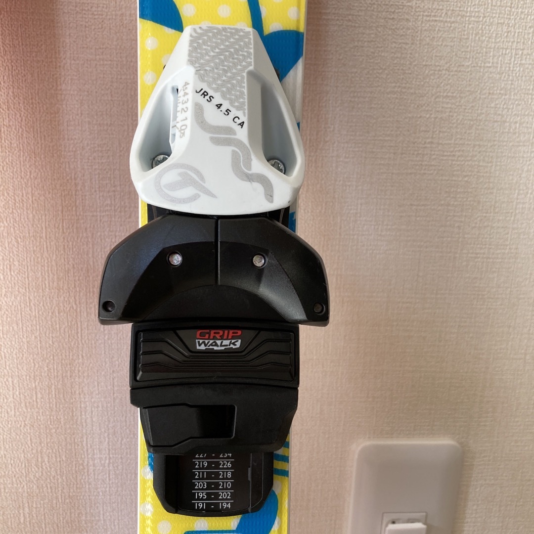 OGASAKA(オガサカ)のジュニア用スキー板90センチ スポーツ/アウトドアのスキー(板)の商品写真