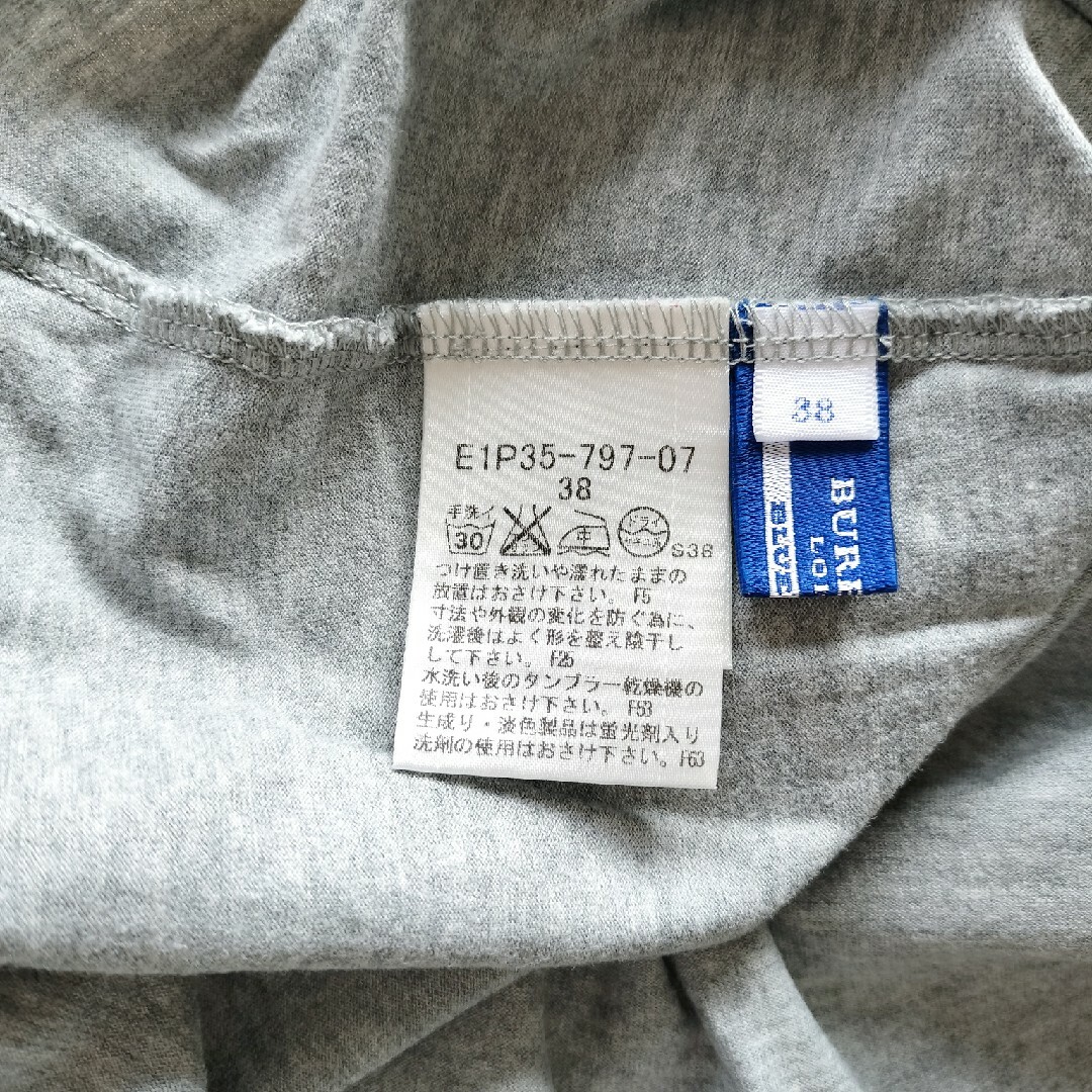 BURBERRY BLUE LABEL(バーバリーブルーレーベル)のバーバリーブルーレーベル　Ｔシャツ レディースのトップス(Tシャツ(半袖/袖なし))の商品写真