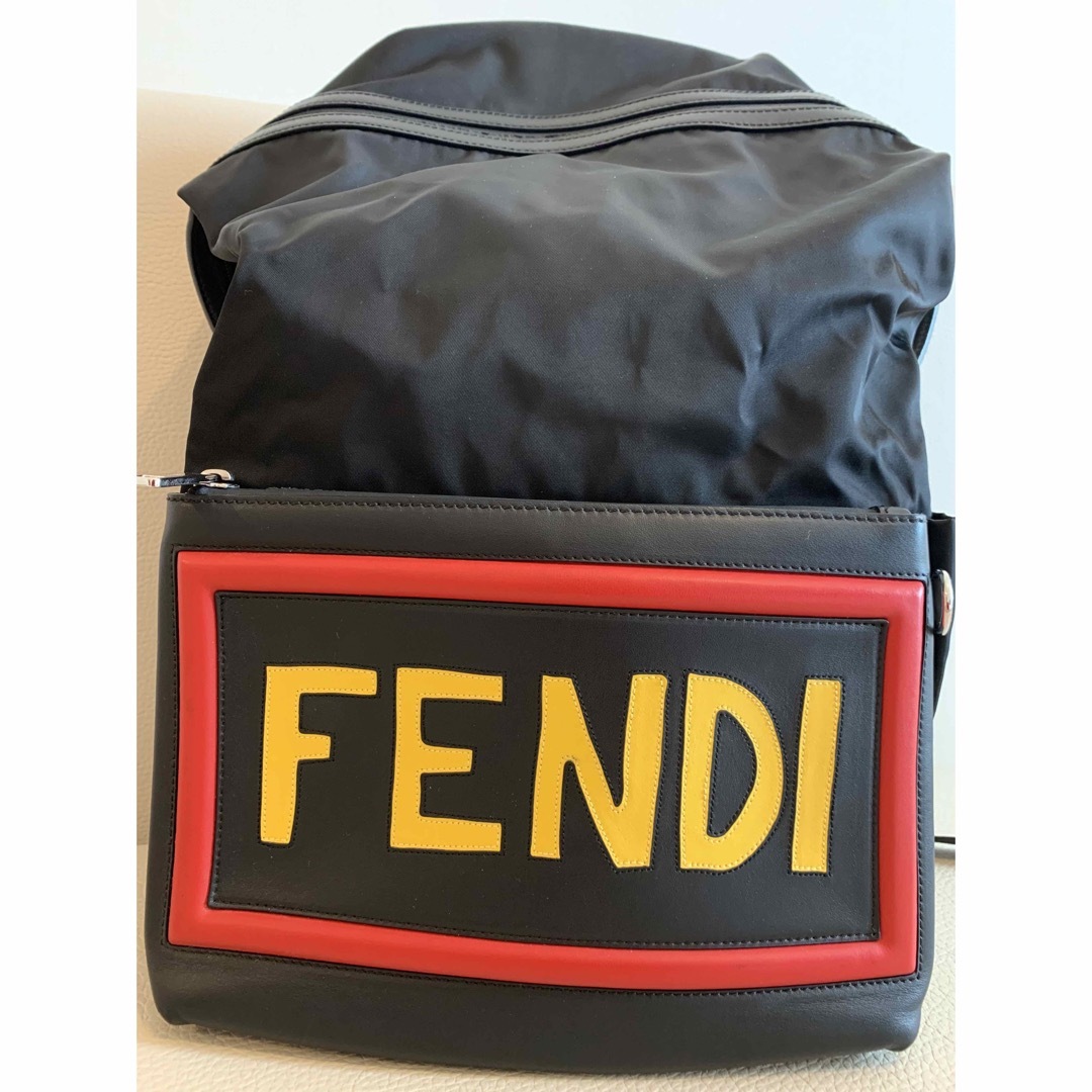 FENDI(フェンディ)のFENDI バックパック　ほぼ未使用 メンズのバッグ(バッグパック/リュック)の商品写真