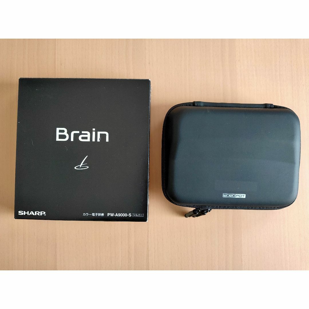 SHARP(シャープ)の【中古】シャープ電子辞書 Brain PW-A9000 シルバー スマホ/家電/カメラのPC/タブレット(その他)の商品写真