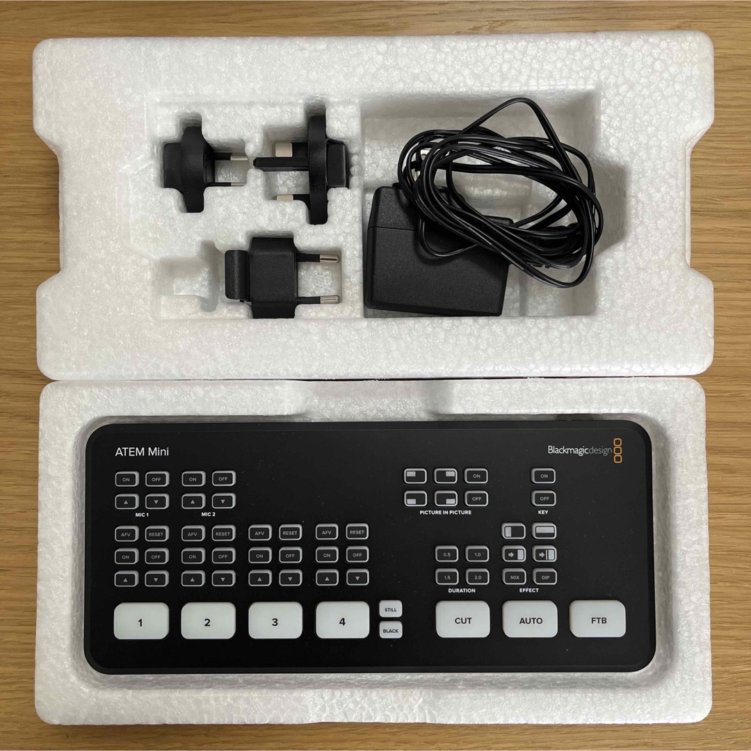 未使用】ATEM Mini Blackmagicdesign 未使用】ATEM Mini Blackmagicdesign