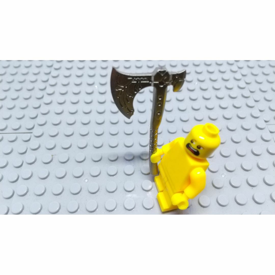 リヴァイアサン　両手斧　グレー　LEGO互換　レゴ武器　インテリア　モンハン エンタメ/ホビーのフィギュア(SF/ファンタジー/ホラー)の商品写真
