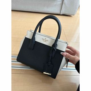 ケイトスペードニューヨーク(kate spade new york)のケイトスペード　バイカラーハンドバッグ(ハンドバッグ)