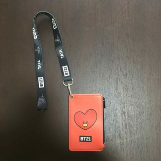 ビーティーイシビル(BT21)の美品✨TATA❤️カードケース🪪(名刺入れ/定期入れ)