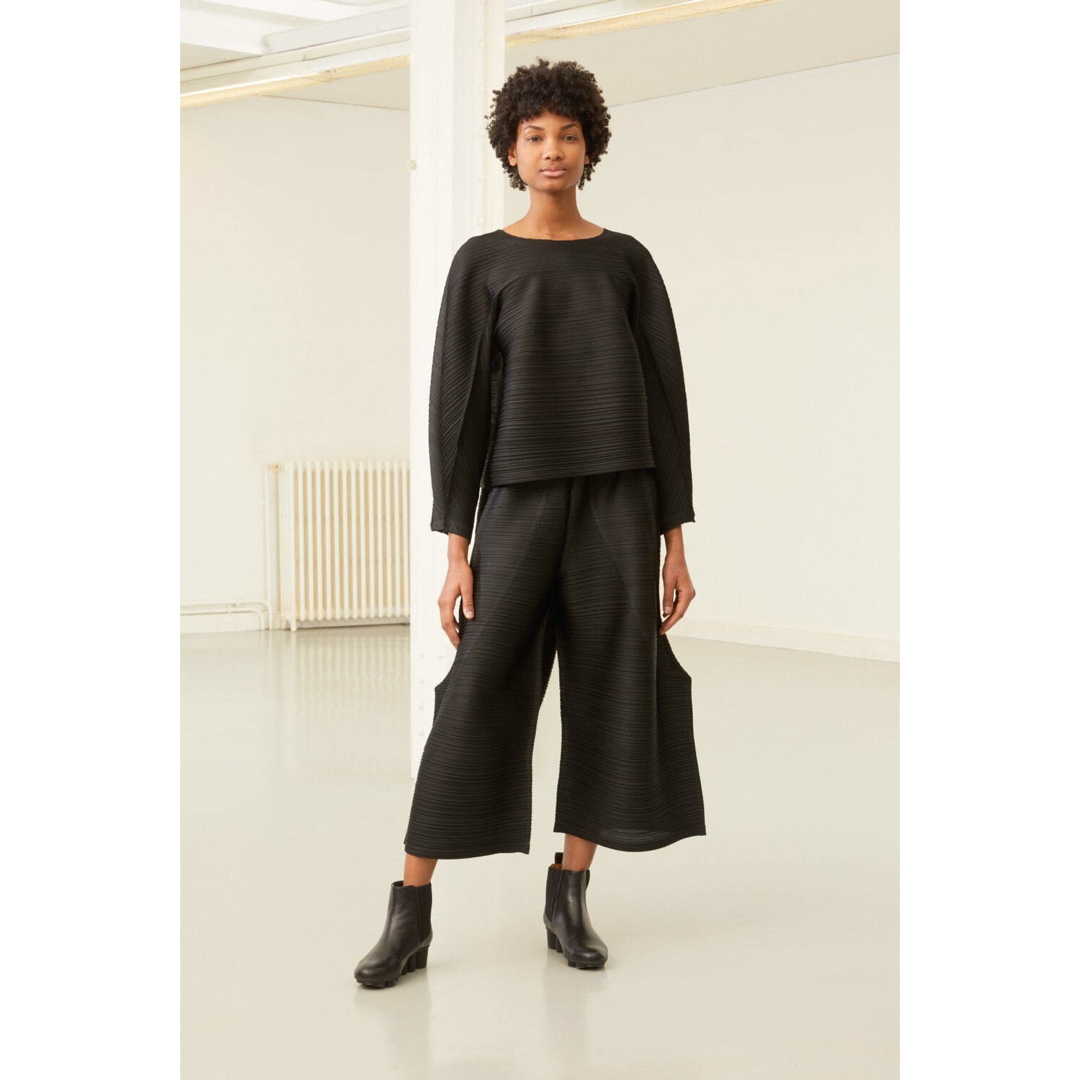 PLEATS PLEASE ISSEY MIYAKE BOUNCE PANTS | フリマアプリ ラクマ