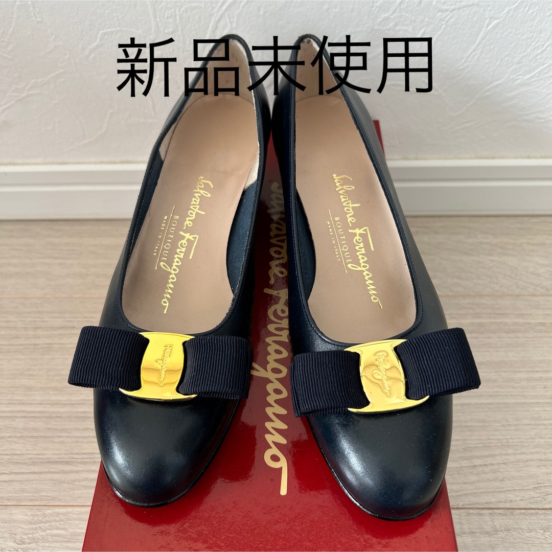 Salvatore Ferragamo - 新品未使用 サルヴァトーレフェラガモ ヴァラ