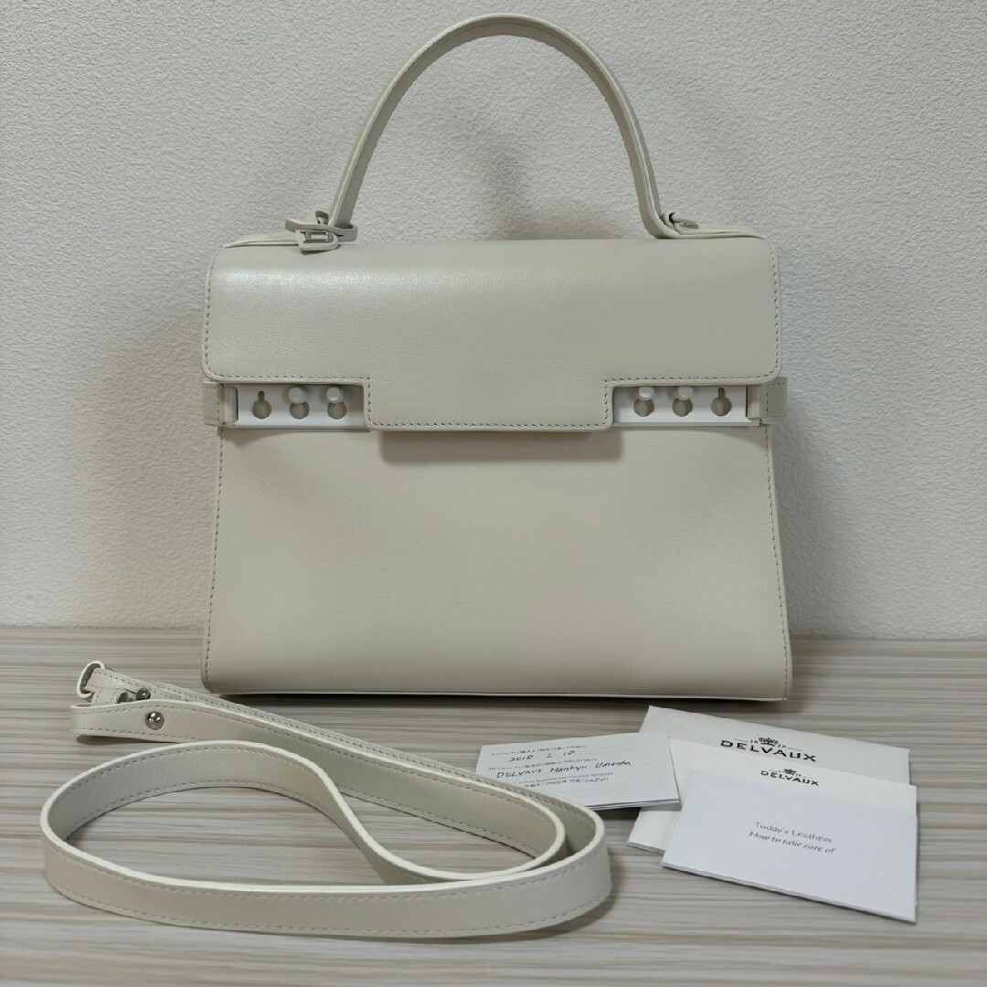 DELVAUX - 【極美品】DELVAUX(デルボー) タンペートMM ハンドバッグ 白