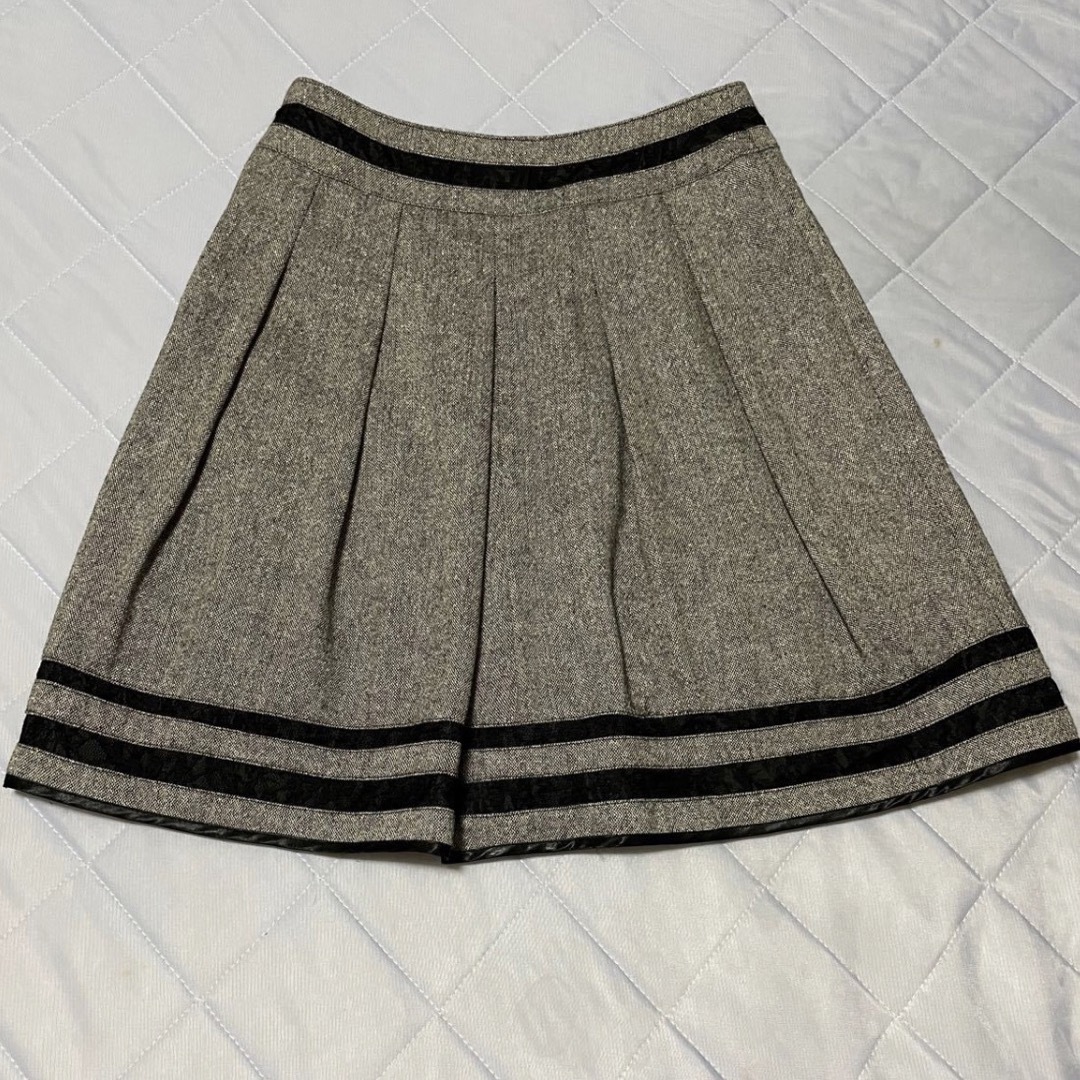 パイピング　フレアスカート レディースのスカート(ひざ丈スカート)の商品写真