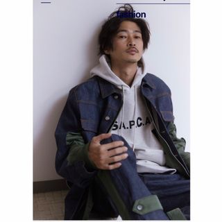 サカイ(sacai)のsacai × APC コラボパーカー　Mサイズ(パーカー)