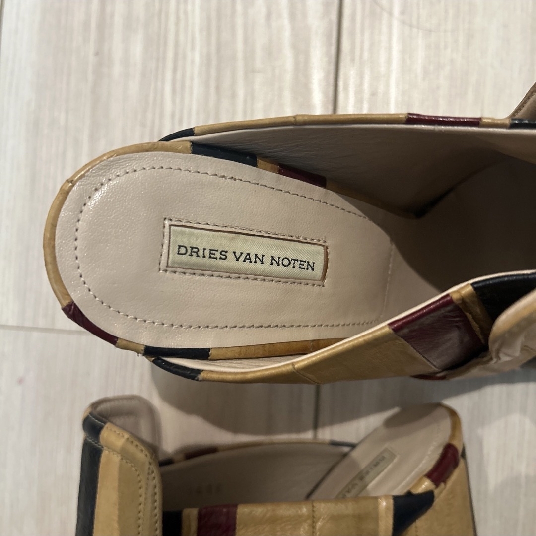 DRIES VAN NOTEN(ドリスヴァンノッテン)のドリス　ヴァン　ノッテン　シューズ　ミュール レディースの靴/シューズ(ハイヒール/パンプス)の商品写真