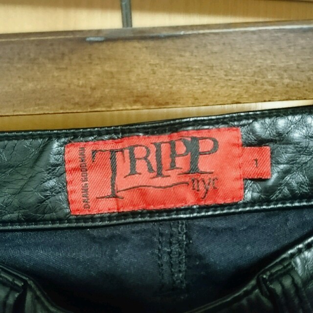 Tripp NYC(トリップニューヨークシティ)の値下げ中!!TRIPP NYC フェイクレザーパンツ レディースのパンツ(スキニーパンツ)の商品写真