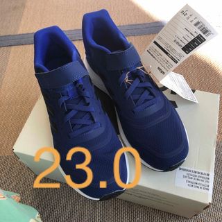 adidas スニーカー(スニーカー)