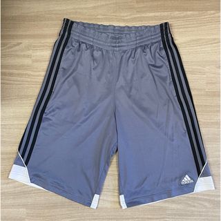 アディダス(adidas)のadidas ハーフパンツ(ショートパンツ)