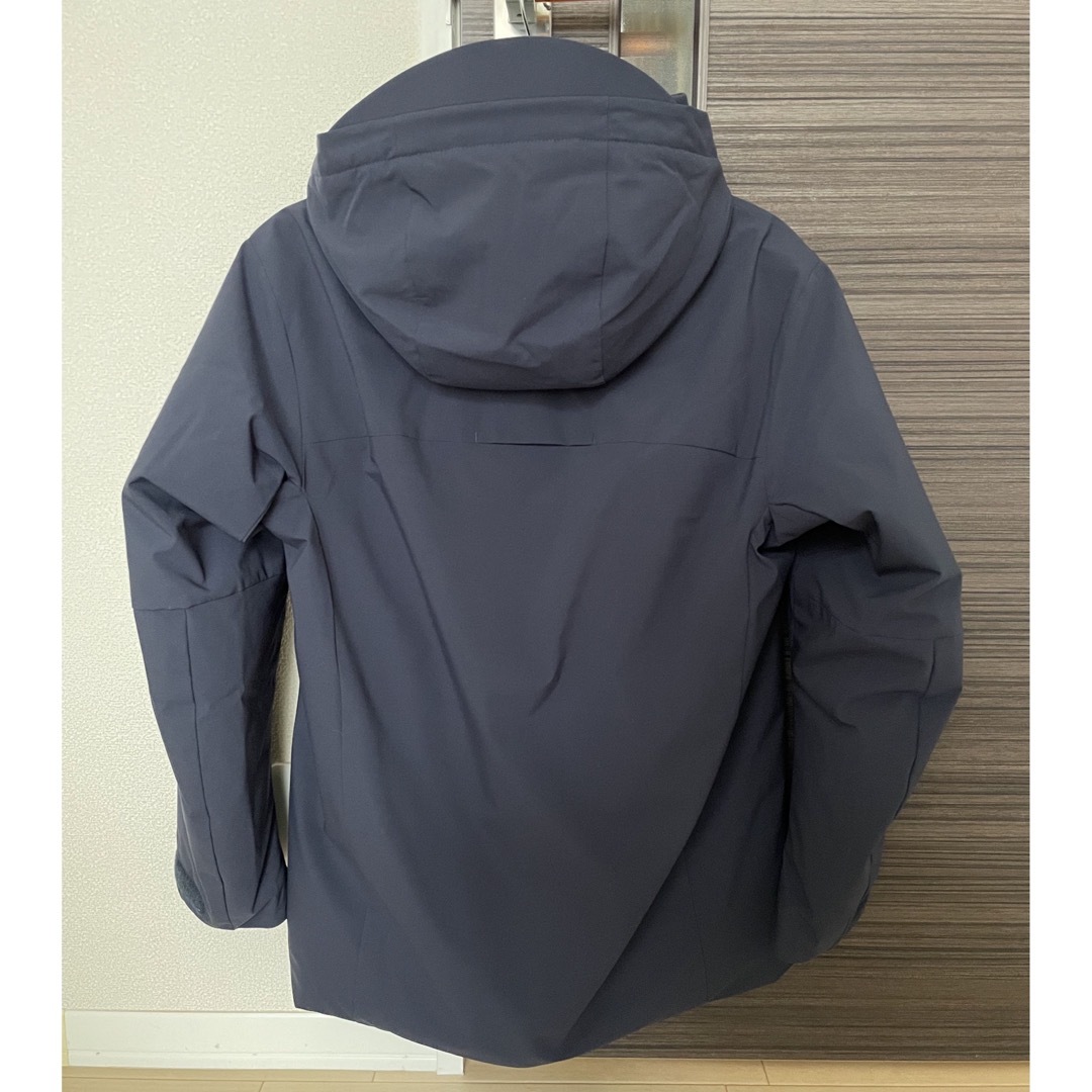 UNIQLO(ユニクロ)の【値下げ】UNIQLO ハイブリッドダウン XS メンズのジャケット/アウター(ダウンジャケット)の商品写真