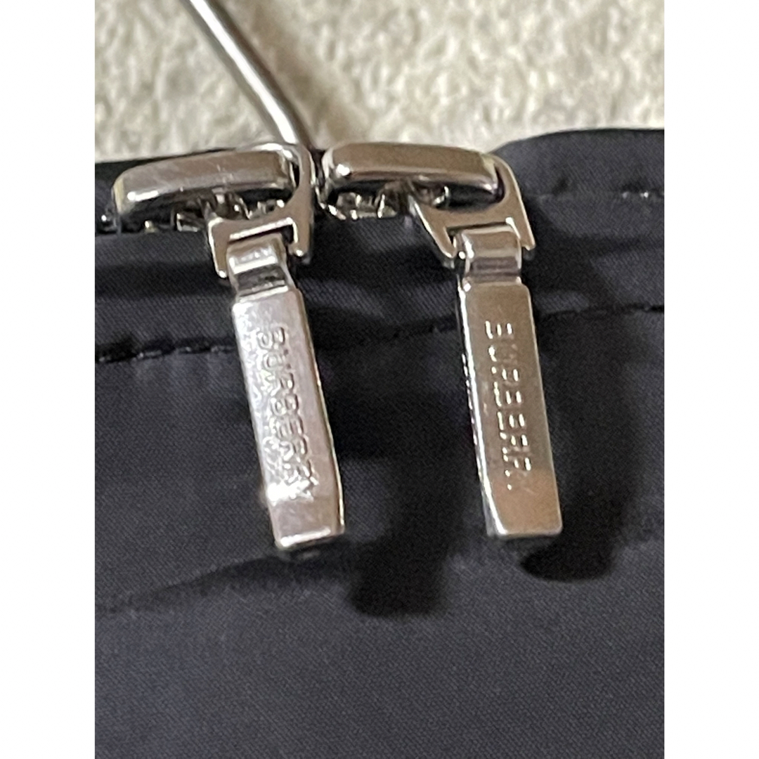 BURBERRY BLACK LABEL(バーバリーブラックレーベル)のBURBERRY   ニットベスト&フード付きダウンベストセット メンズのジャケット/アウター(ダウンベスト)の商品写真