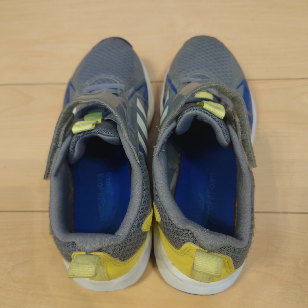 adidas(アディダス)の22.5☆アディダス☆スニーカー キッズ/ベビー/マタニティのキッズ靴/シューズ(15cm~)(スニーカー)の商品写真