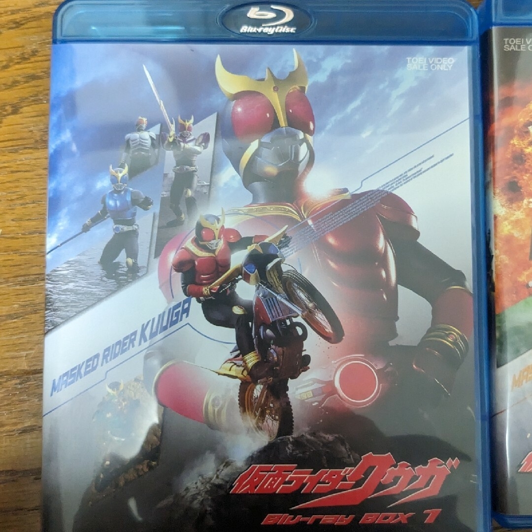 仮面ライダークウガBlu-rayBOX　収納ボックス布ポスター付き