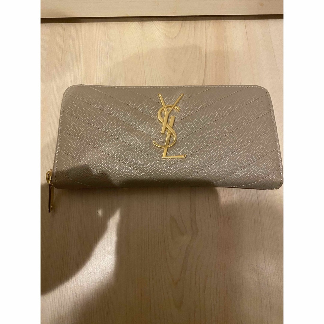 Yves Saint Laurent(イヴサンローラン)のサンローラン　フルジップウォレット レディースのファッション小物(財布)の商品写真