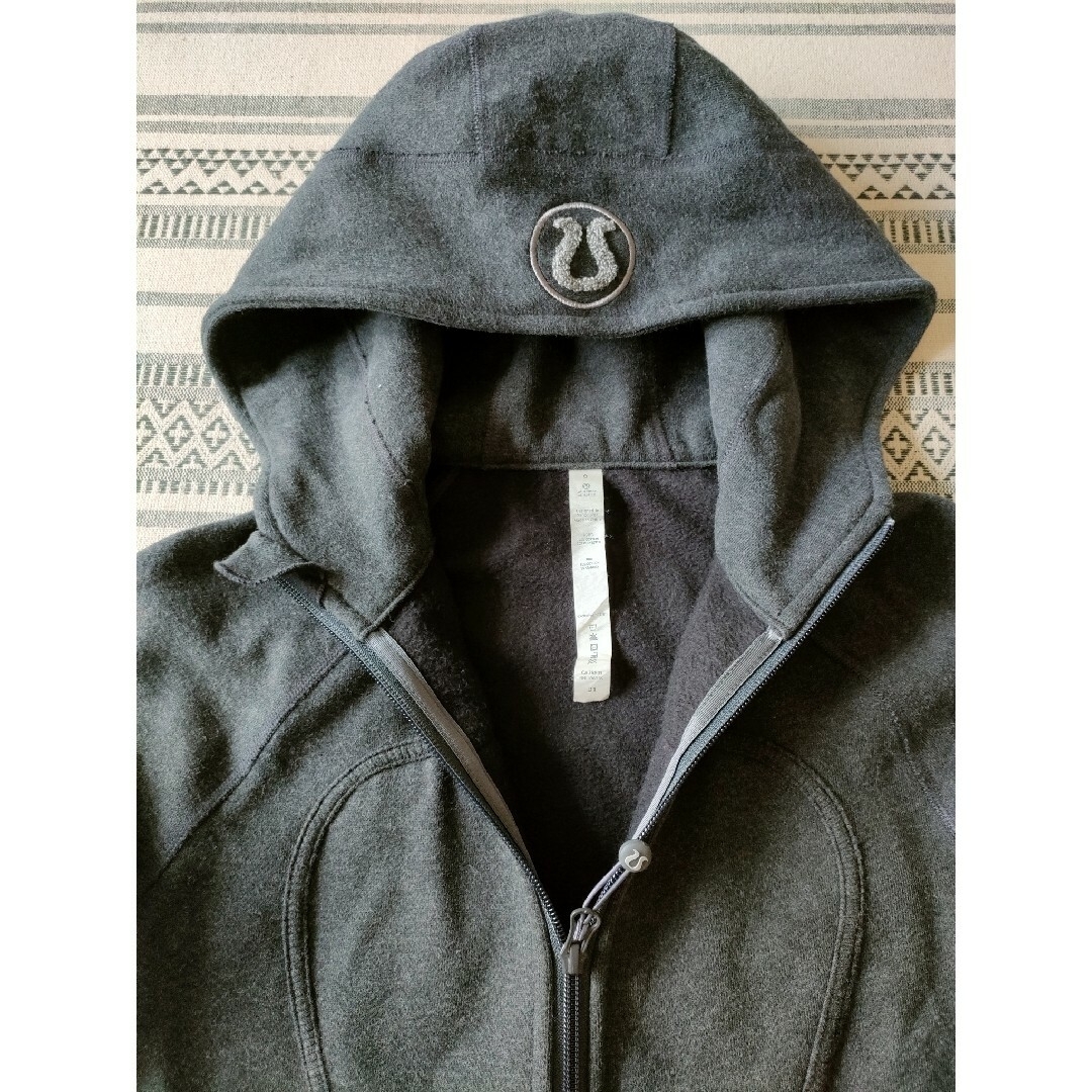 lululemon athletica hoodie size 6 ダークグレー