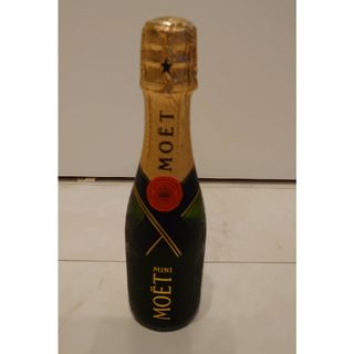 モエエシャンドン(MOËT & CHANDON)のモエ エ シャンドン ブリュット アンペリアル クォーター 正規品 200ml (シャンパン/スパークリングワイン)