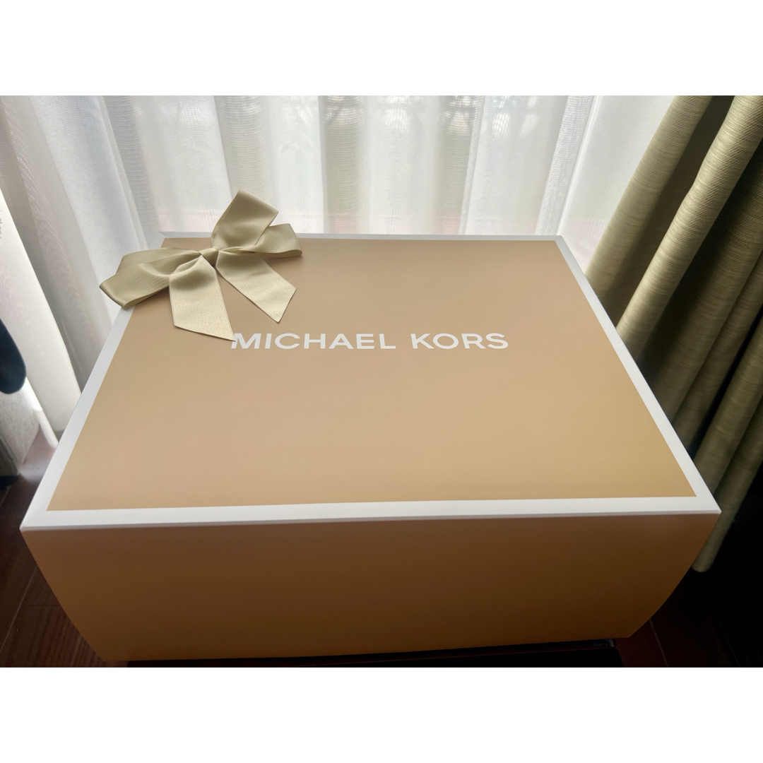 MICHAEL KORS VERONICA ドーム サッチェル ミディアム