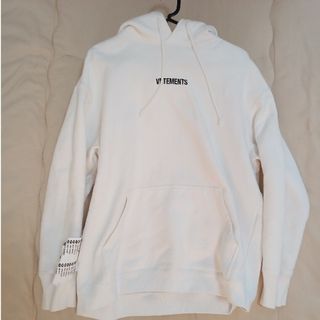 VETEMENTS パーカー Sサイズ ssenseタグ付き フーディー