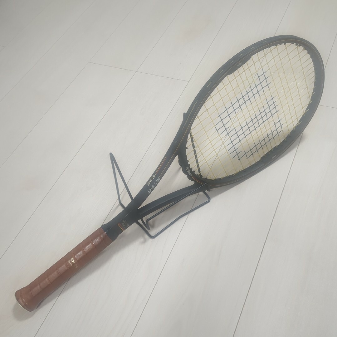 wilson(ウィルソン)のWilson PRO STAFF MID【セント・ビンセント製】B スポーツ/アウトドアのテニス(ラケット)の商品写真