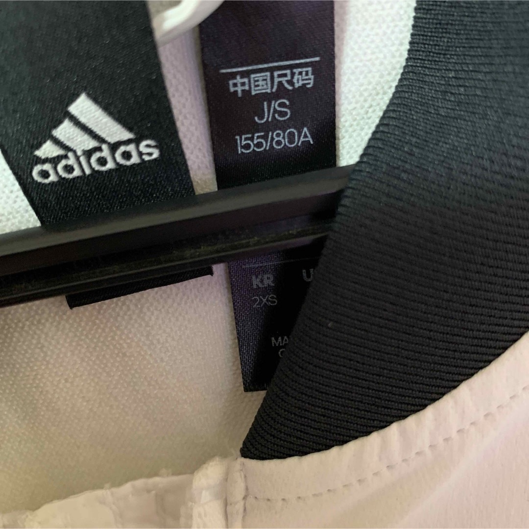 adidas(アディダス)のadidasジャケット レディースのジャケット/アウター(ノーカラージャケット)の商品写真