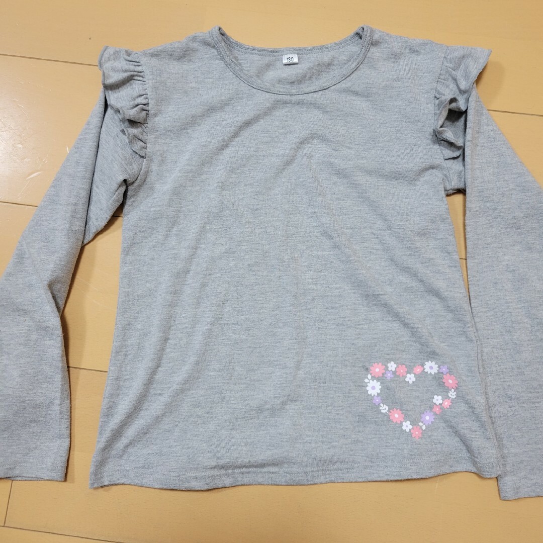 長袖　女の子 キッズ/ベビー/マタニティのキッズ服女の子用(90cm~)(Tシャツ/カットソー)の商品写真