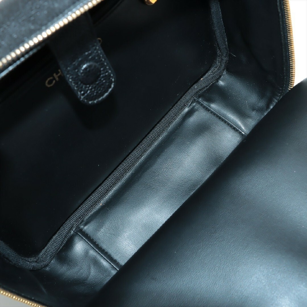 CHANEL(シャネル)のCHANEL シャネル ココマーク キャビアスキン バニティバッグ ブラック レディースのバッグ(ハンドバッグ)の商品写真