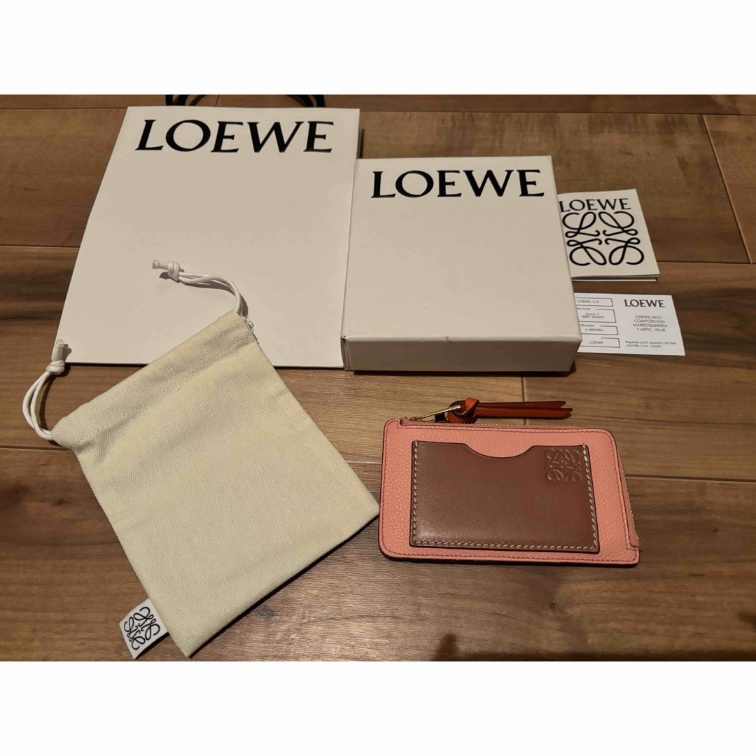送料無料/新品】 美品 ロエベ フラグメントケース ローズマリー 小物 送料無料/新品】 美品 ロエベ フラグメントケース ローズマリー 小物