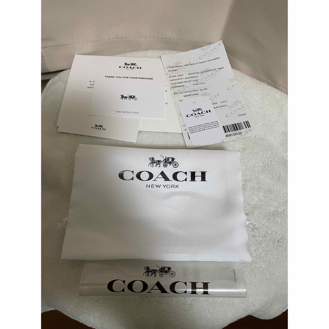 COACH(コーチ)の【新品/未使用】コーチ COACH 二つ折 財布  グリーン　即発送 レディースのファッション小物(財布)の商品写真