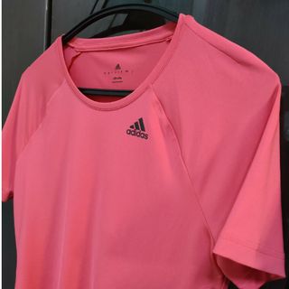 アディダス(adidas)のAdidas　Tシャツ(Tシャツ(半袖/袖なし))