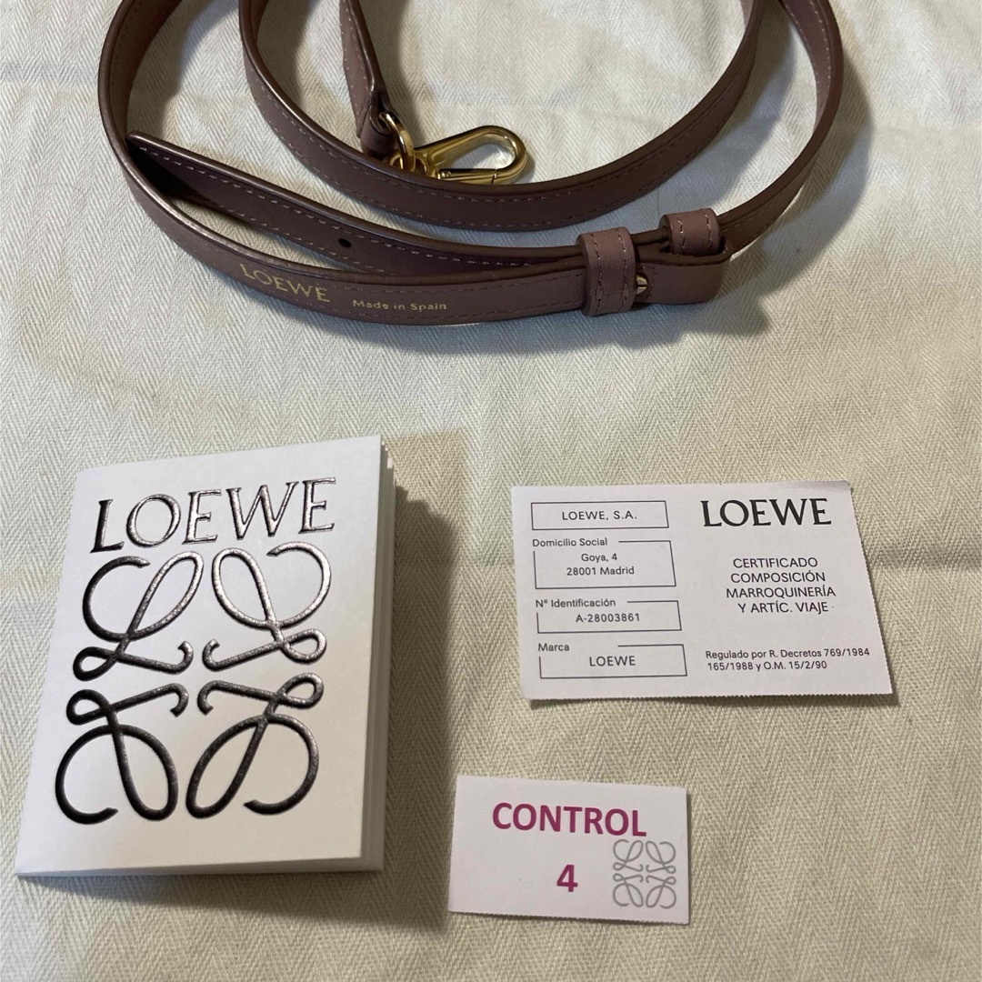 LOEWE(ロエベ)のロエベ　アマソナ23 数回使用　ダークブラッシュ　2022年aw商品 レディースのバッグ(ハンドバッグ)の商品写真