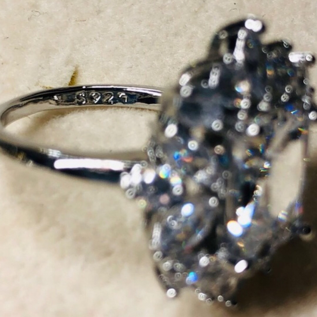 ダイヤモンドエメラルドカット指輪 18号 S925刻印 6g  非磁性 メンズのアクセサリー(リング(指輪))の商品写真