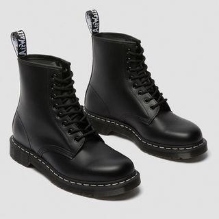 ドクターマーチン(Dr.Martens)の美品　ドクターマーチン 1460 WHITE STITCH 8 ホール ブーツ(ブーツ)