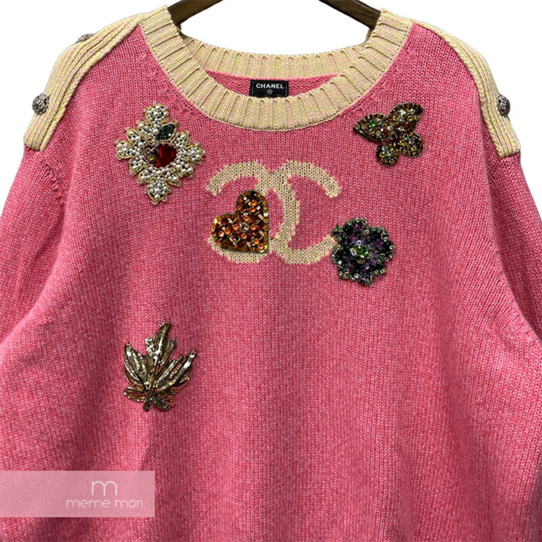 CHANEL(シャネル)のCHANEL 2022AW Bijou Cashmere Sweater P73811 10586 NK853 シャネル ビジューカシミヤセーター ニット ココマーク ラインストーン スパンコール ハート 肩ボタン ピンク サイズ50 【231028】【中古-A】【me04】 メンズのトップス(ニット/セーター)の商品写真