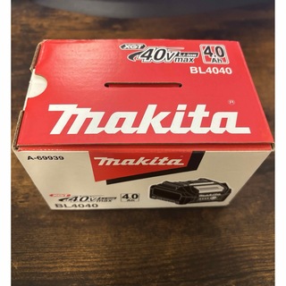 マキタ(Makita)のマキタ　バッテリー　BL4040 40V 4.0AH 新品未使用品(バッテリー/充電器)