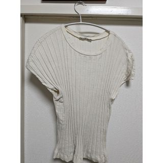 ザラ(ZARA)のZARAトップス(Tシャツ(半袖/袖なし))