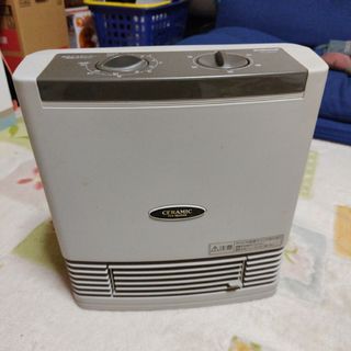 年末値下げ！　ナショナル　電気ファンヒーター(電気ヒーター)